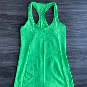 Lululemon tank